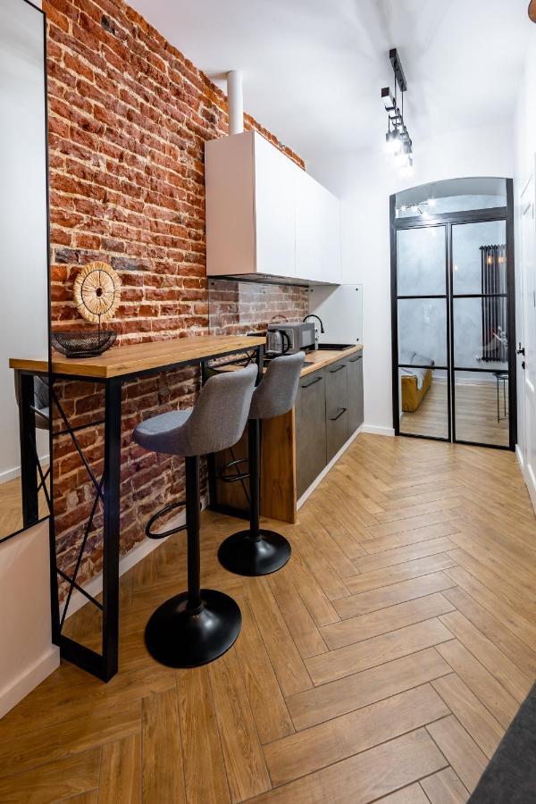Romari Таманська 12 Appartement Lviv Buitenkant foto